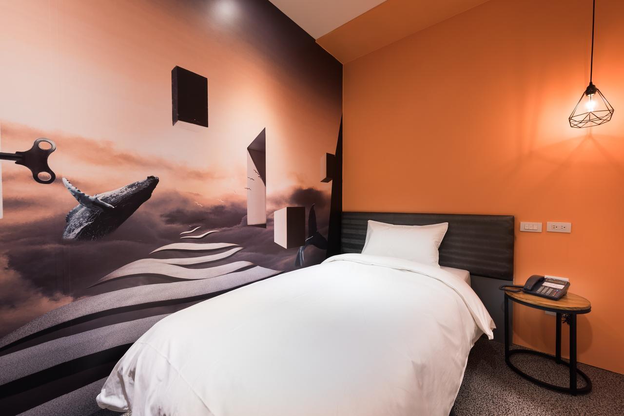 Hotel Half Taichung Luaran gambar